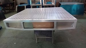 Plateau de camionnette en alliage d'aluminium personnalisé, robuste, avec finition peinte en poudre, couleurs et logo personnalisés - Product Image 5