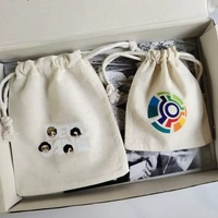 Sac en coton biologique écologique personnalisable avec logo - Sac à cordon et sac anti-poussière pour emballage de détail, pochettes en toile en gros