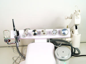 Máquina de Belleza Hydra Portátil 8 en 1, Microdermoabrasión con Agua, Hidrovacuum, Removedor de Puntos Negros - Product Image 3