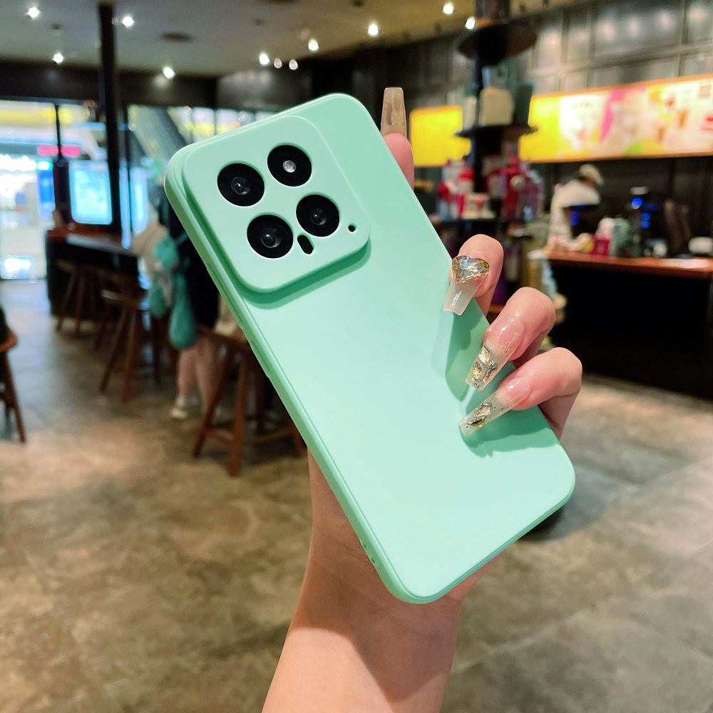 สีเขียวอ่อน