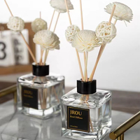 Vente en gros Bouteille d'aromathérapie carrée vide de luxe 50ml 100ml 150ml 200ml Récipient en verre pour diffuseur d'anche
