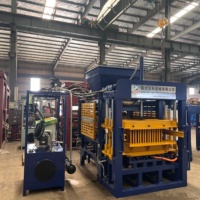 Machine de formage automatique de blocs par vibration QT4-15 pour la fabrication de matériaux de construction