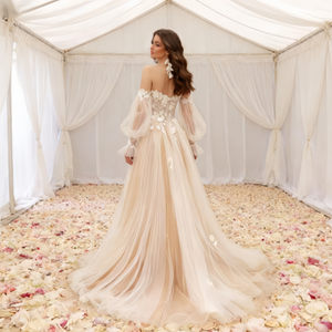 Abito da sposa leggero stile boho taglie forti |   Abito Vintage in Pizzo con Spalle Scoperte per Fotografie all'Aperto e Matrimoni Semplici - Product Image 6