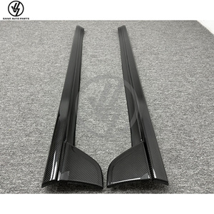 Faldones Laterales Adicionales de Fibra de Carbono Seca con Acabado Brillante y Tejido Twill de Alta Calidad para Porsche Carrera 992 Turbo S 2020-2023 - Product Image 2