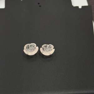 Par tallado en forma de flor Floral elegante de cuarzo rosa Natural para pendientes o tallado a mano coleccionable tallado en piedras preciosas de cuarzo rosa - Product Image 4