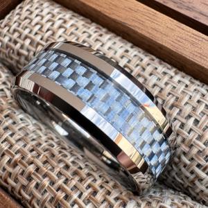 Vente chaude 8mm Bleu Incrustation De <span class=keywords><strong>Fiber</strong></span> De Carbone Bords Biseautés De Haute Qualité Argent Bande De Mariage En Carbure De Tungstène pour Hommes Classique Élégant - Product Image 3