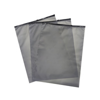 Pochette refermable en CPE gris argenté mat, semi-transparente, avec fermeture éclair, pour l'emballage de vêtements et de chaussettes