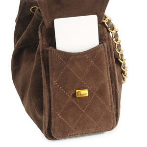 Bolso <span class=keywords><strong>de</strong></span> Hombro Acolchado <span class=keywords><strong>de</strong></span> Gamuza <span class=keywords><strong>de</strong></span> Primera Calidad, Textura Vintage Suave, Color Personalizado OEM, Bolso <span class=keywords><strong>de</strong></span> Mano <span class=keywords><strong>de</strong></span> Cuero Genuino y Gamuza para Mujer - Product Image 4