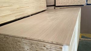 Panneau en bois massif de sapin chinois 4*8 4*9 pouces, 1220*2440 1220*2745 mm, 17 mm à 18 mm, plaqué mélamine pour la fabrication de meubles et d'armoires - Product Image 3