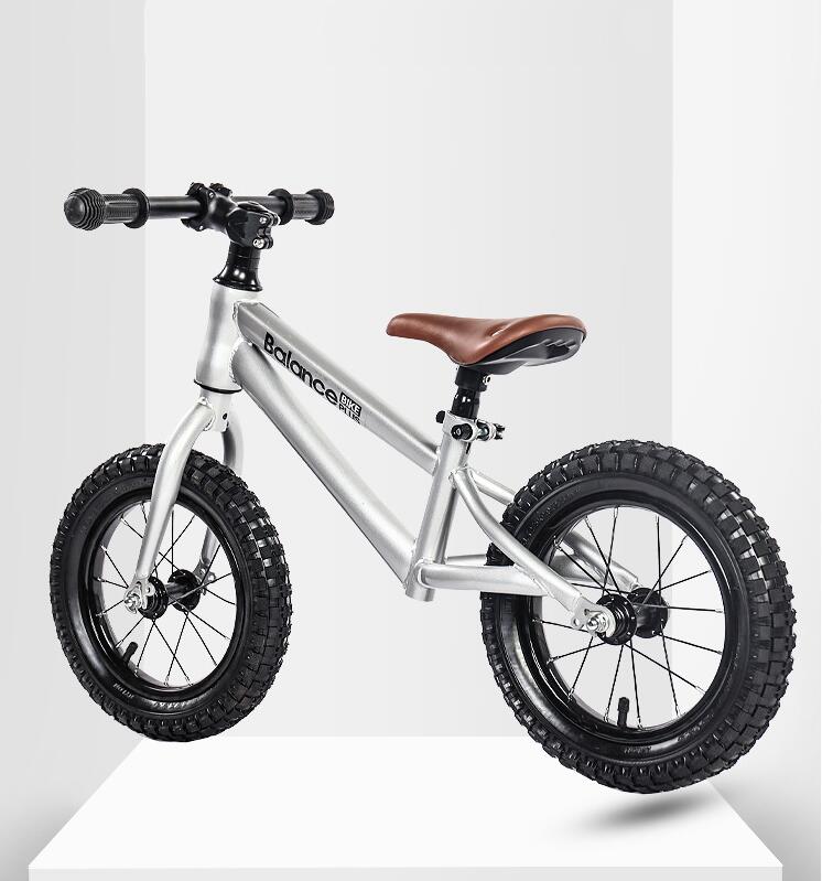 Children's balance scooter 2-6 years old kids scooter boys and girls baby scooter no pedal two-wheeled bicycle