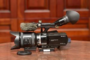 Pour <span class=keywords><strong>Sony</strong></span> NEX-VG20E caméra vidéo numérique 1080P HD Vlog <span class=keywords><strong>enregistreur</strong></span> d'occasion avec capteur d'imagerie CMOS - Product Image 2