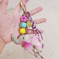 Porte-clés éléphant en feutre, pendentif animal cousu main avec pompon décoratif, ornement de sac à main, mode féminine, cadeau