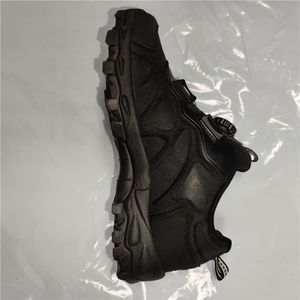 DFE01 Sneakers basses personnalisées Stock MC MULTICAM FG Camouflage Noir ESDY Sports - Product Image 1