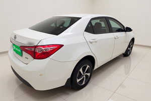 Toyota <span class=keywords><strong>Corolla</strong></span> 2017 Versión Renovada 185T Manual Edición Vanguardista Nacional V 1.2T Cilindrada Dorada - Product Image 3
