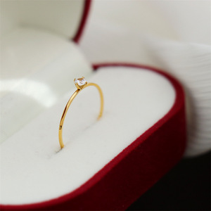 Anillo de compromiso de acero inoxidable minimalista delicado pequeño diamante apilable Simple oro fino pequeño CZ piedra solitario anillo de compromiso - Product Image 1