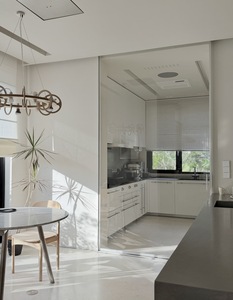 Porte coulissante minimaliste en aluminium à cadre fin, double vitrage en verre trempé blanc crème, pour chambre, cuisine, salle de bain, villa, hôtel - Product Image 5