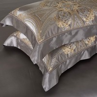 ODM/OEM Literie de luxe haut de gamme en soie teinte en fil gris royal 100% soie de mûrier Housse de couette quatre pièces