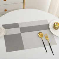Napperons de table en PVC tressé, résistants à la chaleur, série croisée rectangulaire, très demandés