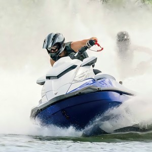 Jet ski Yamaha 1800cc 4 temps 226-300cv monoplace haute vitesse pour le surf estival - Product Image 1