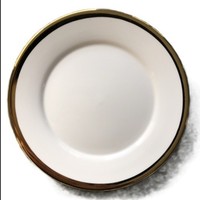 Assiette plate en céramique Phnom Penh électroplaquée avec bord doré, forme ronde, motif incrusté d'or – Offre Spéciale