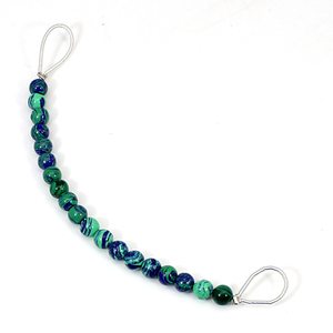 อะซูไรต์ มาลาไคต์ธรรมชาติ ทรงกลมขนาด 3.10 นิ้ว คาโบชอง 5 มม. น้ำหนัก 13.45 กะรัต ร้อยเป็นเส้นสำหรับทำเครื่องประดับ - Product Image 2