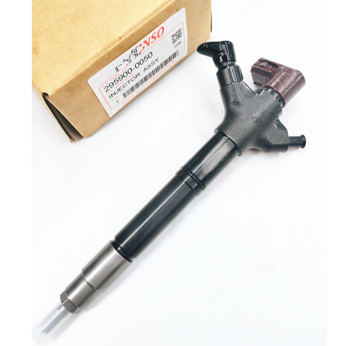 Common rail  injector 3670-26060 295900-0050 diesel injector for TOYOTA RAV4 engine