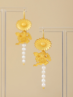Großhandel Hochwertige 925 Sterling Silber Vergoldete Gänseblümchen-Muster Quasten-Ohrringe Süßwasserperlen-Anhänger Damen Party-Schmuck