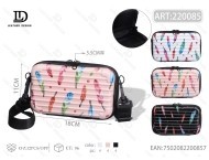 Borsa a tracolla da donna in plastica con stampa di piume, design alla moda resistente all'acqua per tutte le stagioni - Product Image 1