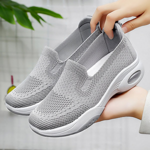 Vente en gros d'usine baskets basses pour femmes pour la marche sportive en maille respirante nouveau style - Product Image 4