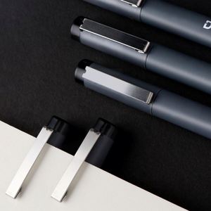 Ensemble de 11 stylos manga à pointes fines, encre noire, feutres fins pour le dessin, la calligraphie, le croquis et le traçage - Product Image 2