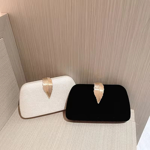 Luxo feminino metálico folhas encerramento noite saco embreagem pequenas bolsas crossbody formal para festas de casamento moda nupcial - Product Image 1