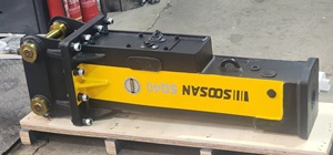 Para Martillo Hidráulico SQ40 - Alto Rendimiento y Construcción Duradera para Excavadoras de 4.0-9.0 Toneladas, Origen Shandong - Product Image 2