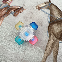 Porte-clés 6-en-1 avec bouton de décompression PC sphéroïdal à couleurs assorties et interrupteur mécanique, petit jouet
