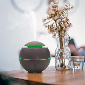 Mini humidificateur en forme de champignon JCSY-306, diffuseur d'arômes silencieux alimenté par USB, 180ml, pour la maison et le bureau, design en grain de bois - Product Image 5