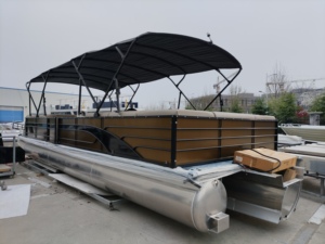 Yate de Vela de Lujo, Barco Deportivo de 27 pies, Aluminio Soldado a Mano, Motor Fuera de Borda de 150HP, Sistema de Sonido, Pesca, Turismo, Entretenimiento - Product Image 3