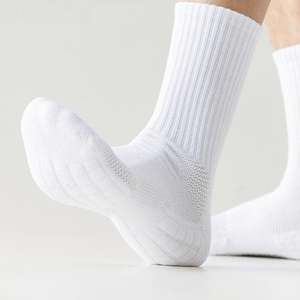 मुफ्त पैकेजिंग कस्टम लोगो टेरी कुशन काले सफेद लुभावनी पुरुष खेल सर्दियों के जिम के लिए आकस्मिक मोजे - Product Image 3