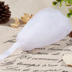 Écologique PE maille moussant filet à bulles pour femmes éponges de lavage du visage livraison rapide nettoyage du visage bouffée à bulles B12-Cut à la taille - Product Image 1