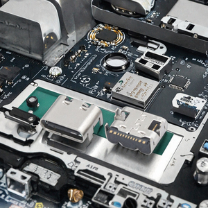 Conector USB Profesional DSC-0154 de Montaje Superficial, Dispositivo SMD Metálico, 5A 5V 0.5m, Sin Blindaje, en Cinta y Rollo (TR) - Product Image 3