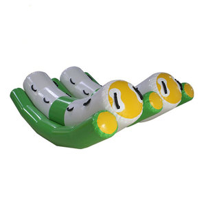 Offre Spéciale été jeux d'eau gonflable eau balançoire lac et mer flottant eau jouer banane balançoire flottant bateau gonflable - Product Image 1