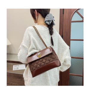 Nuevo Bolso de Mano Estilo Vintage, Bolso de Hombro Cruzado de Cadena Acolchado con Diamantes, Espacioso y Lujoso para Mujer - Product Image 5