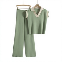 Ensemble deux pièces été 2026 : Haut tricoté sans manches à revers, style rétro et color block + Pantalon large taille haute amincissant