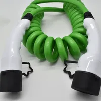Type 2 EV AC 16A/32A Câble de charge de voiture enroulé à ressort 3P Vert IEC 62196 Connecteur Laiton Forme ronde