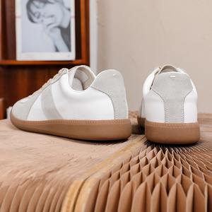 Unisex erkek kadın rahat yürüyüş tarzı ayakkabı rahat hafif kaliteli deri beyaz ayakkabı - Product Image 4