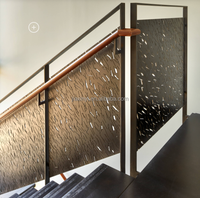 Rampe d'escalier en alliage d'aluminium sur mesure, résistante à la corrosion, avec éléments d'inspiration marine, protection UV, design européen pour