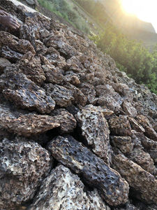 Güzel Seramik Akvaryum Tankı Dekorasyonu Çevre Dostu Doğal Renkli Ejderha Taşı 5L Keelstone Peyzaj Malzemesi Japon Balığı İçin - Product Image 4