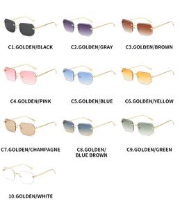 034 <span class=keywords><strong>Occhiali</strong></span> <span class=keywords><strong>da</strong></span> <span class=keywords><strong>Sole</strong></span> Designer Senza Montatura in Metallo Stile Retro Quadrati con Logo Personalizzato UV400 per <span class=keywords><strong>Uomo</strong></span> e Donna di Marchi Famosi - Product Image 5