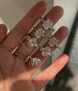 Nhẫn kim cương nhân tạo 5 carat vàng 18K đơn giản thanh lịch, chất lượng cao, cao cấp, kiểu dáng đệm, dành cho đám cưới và đính hôn - Product Image 6