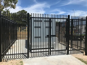 Meilleures ventes : Garde-corps en <span class=keywords><strong>fer</strong></span> <span class=keywords><strong>forgé</strong></span> écologique et treillis de clôture haut en acier plat avec modélisation 3D pour portail de piscine privé - Product Image 2