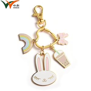 Porte-clés personnalisé en métal émaillé doux, motif dessin animé mignon - Product Image 6