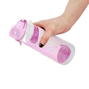 Bouteille d'eau en plastique pour le sport 550 ml, <span class=keywords><strong>shaker</strong></span> à protéines, bouteille portable anti-fuite pour l'eau avec poignée, sans BPA - Product Image 1